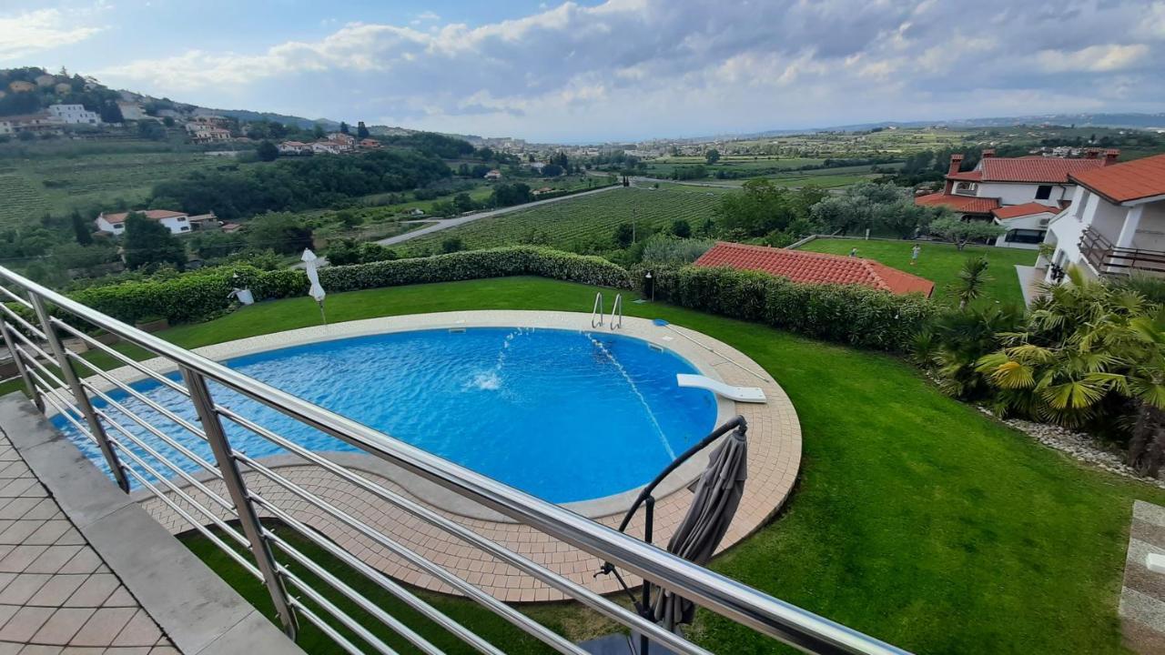 Relax Vila Kampel Koper Exterior foto